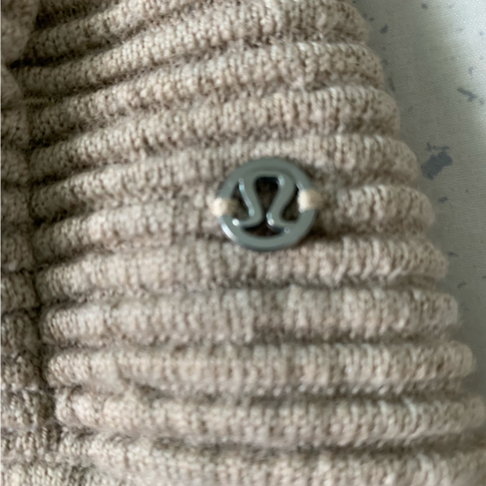 Lululemon Sit in Lotus Cardigan size Medium - Picture 7 of 9